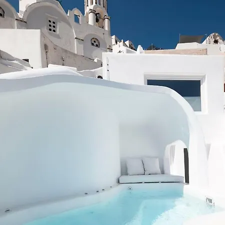 Oia White Cave Villa